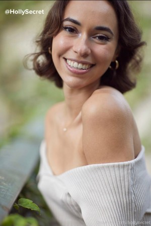 Holly Secrets Photo #10