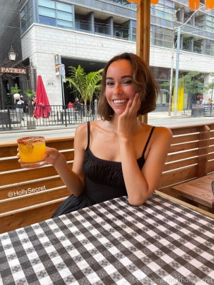 Holly Secrets Photo #14