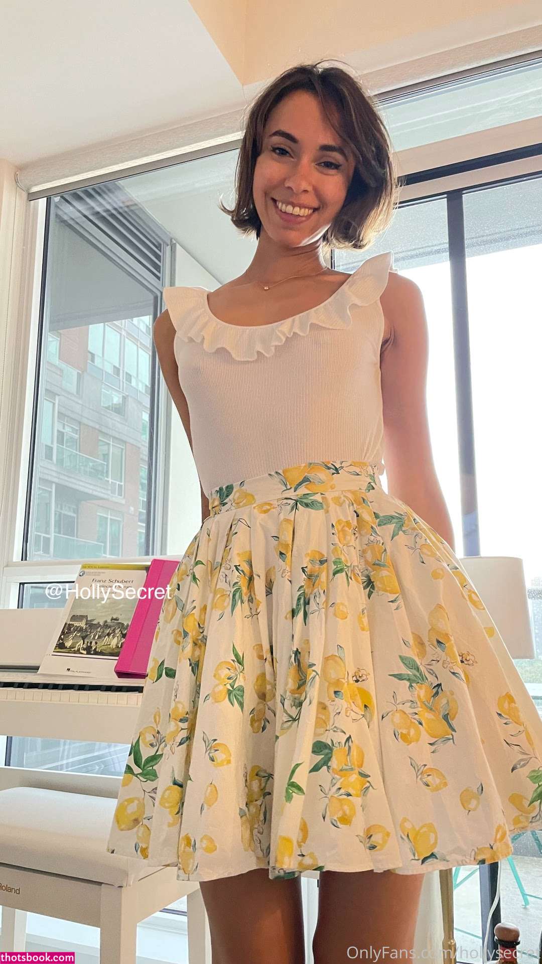 Holly Secrets Photo #74