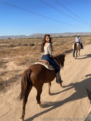 Ashley Nicole Photo #17