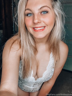 Lindsey Luxe Photo #60