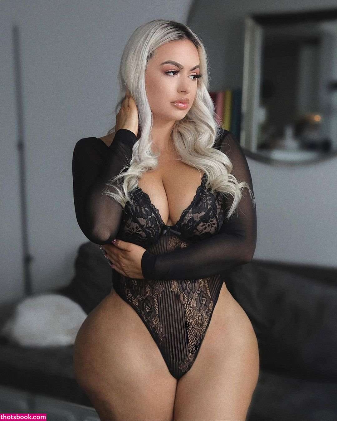 Maya Dutch Photo #21