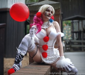 Captive Cosplay Photo #112