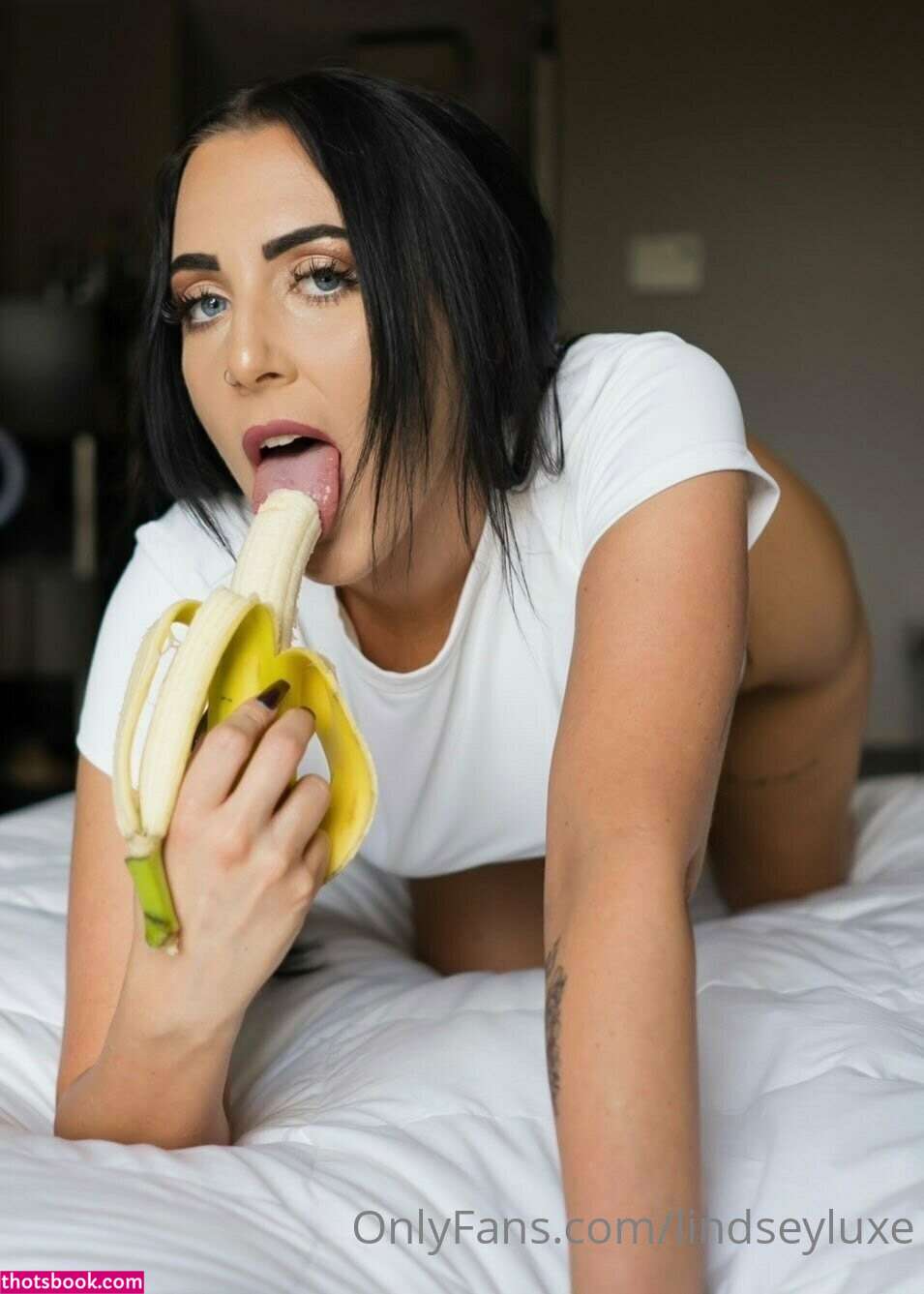 Lindsey Luxe Photo #186