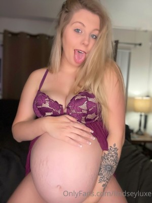 Lindsey Luxe Photo #158