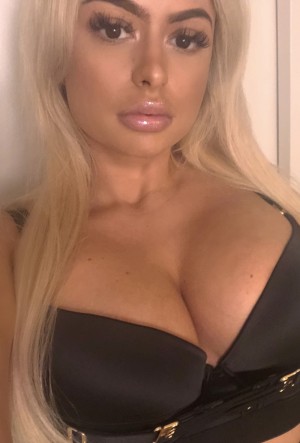 Maya Dutch Photo #124