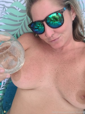 Holistic Nicole Photo #123