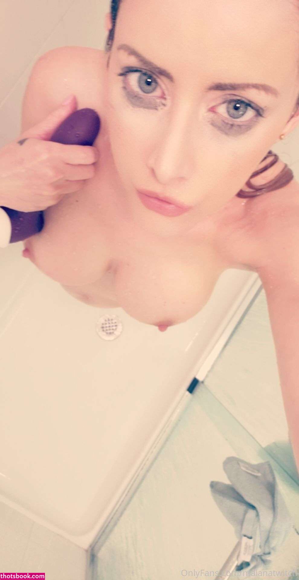 Lana Next Door Photo #82