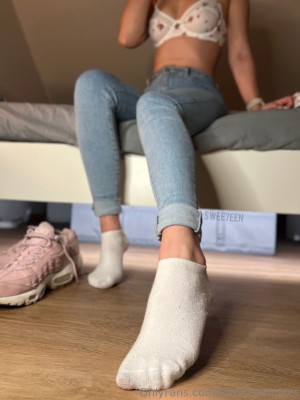 Swee7Een Vip Photo #11