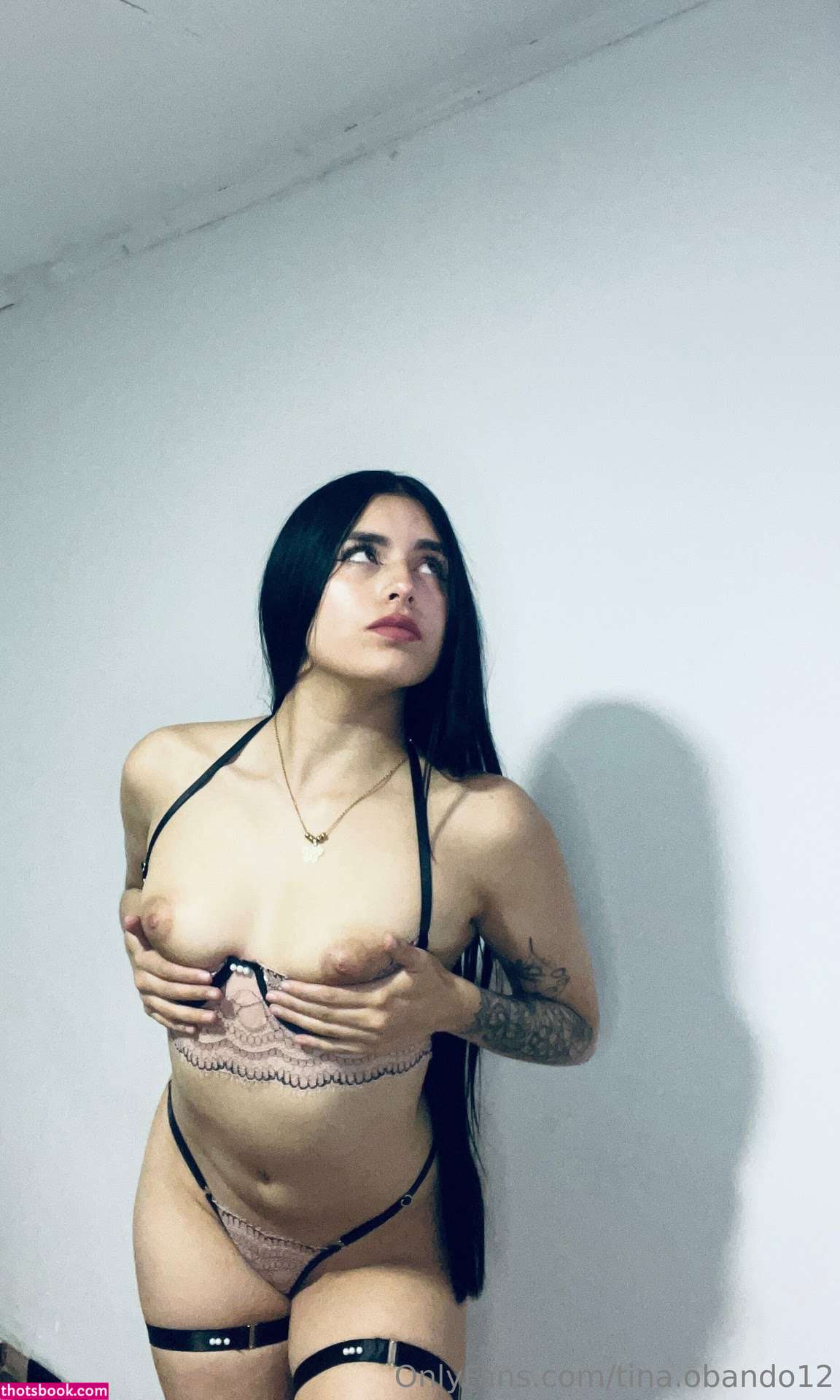 Valentina Obando Photo #6