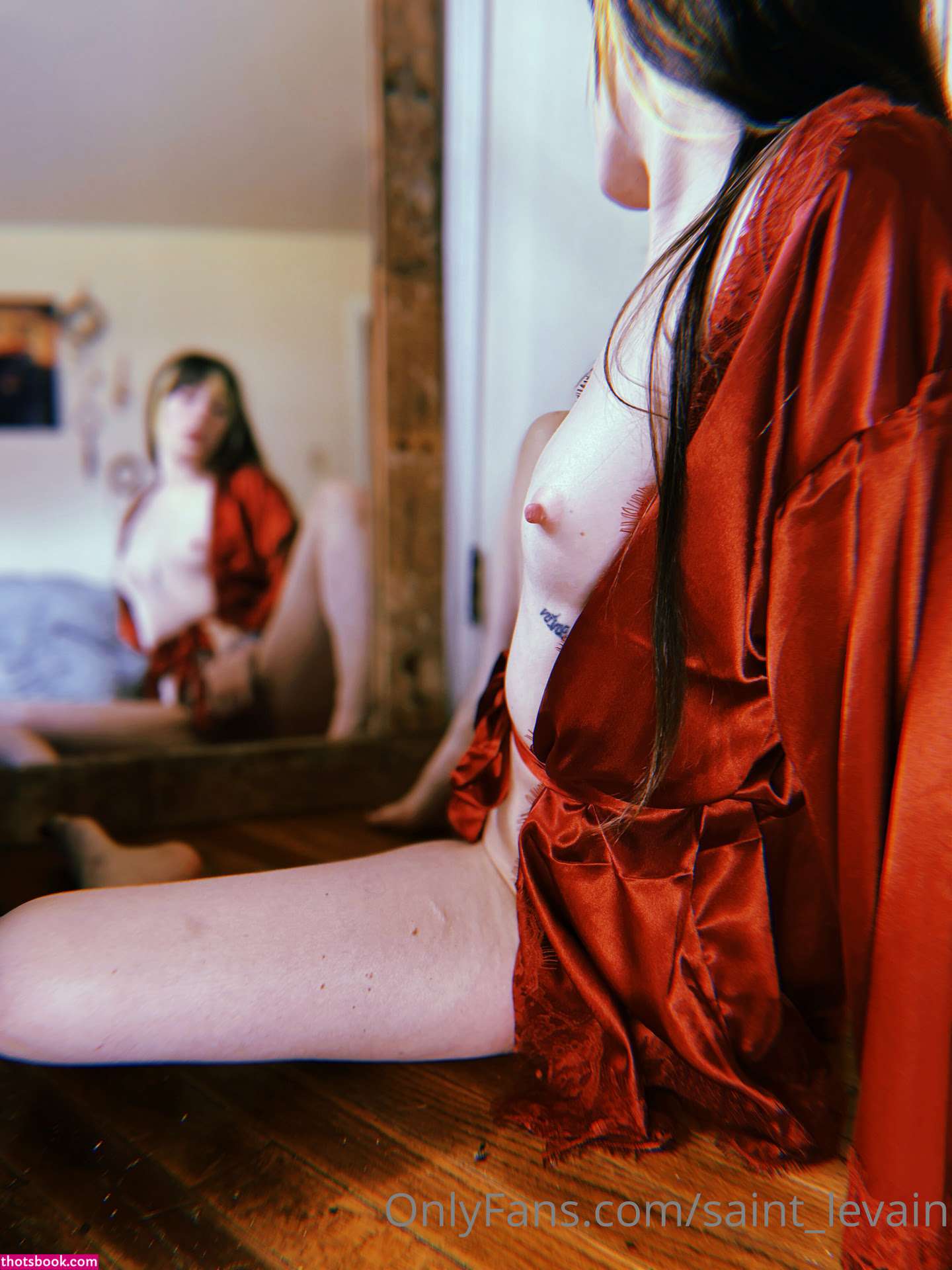 Saint Levain Photo #142