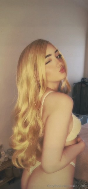 Nalianicole Photo #1