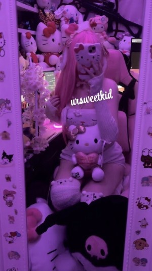 urdressupdoll Photo #37