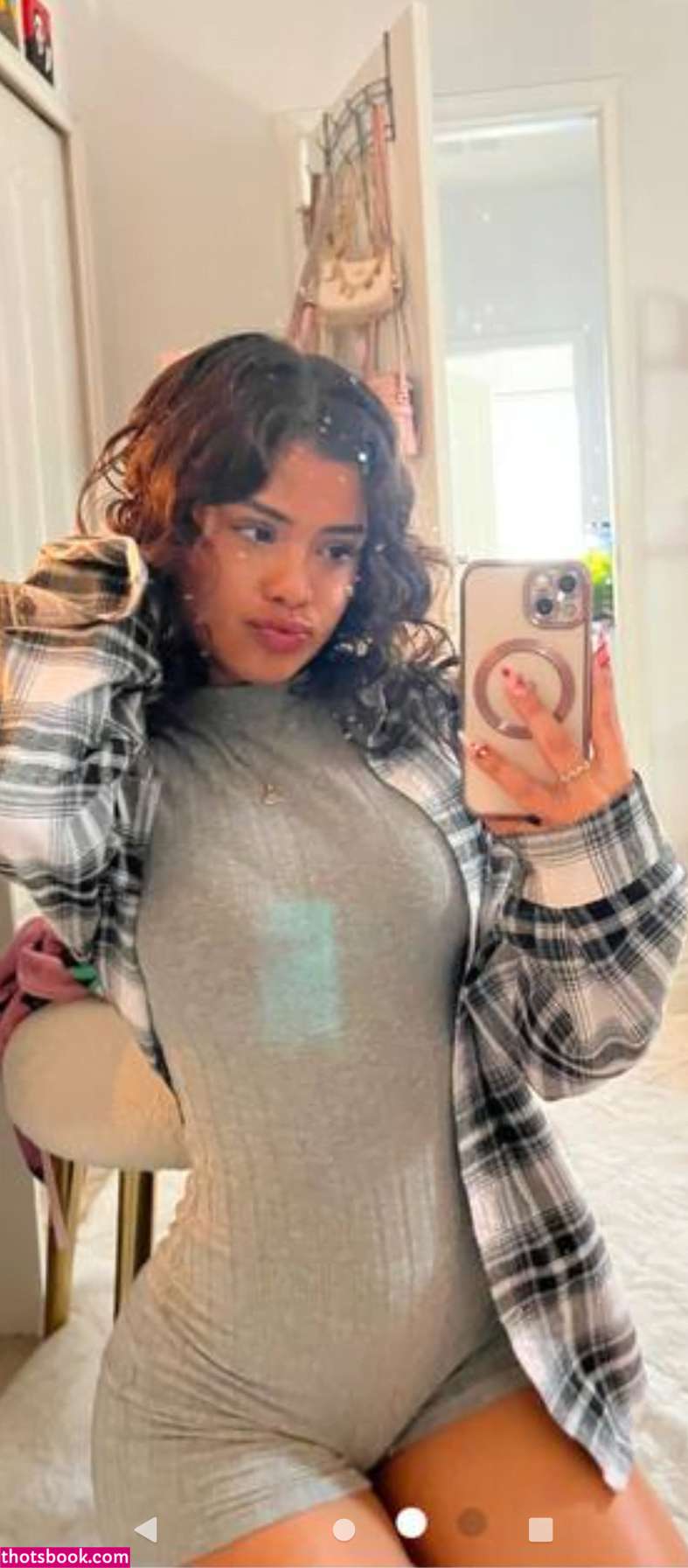 Victoria Jaimes Photo #4