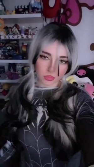 urdressupdoll Video #43