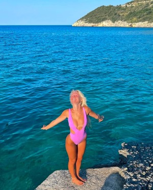 Leighton Lyons Photo #17