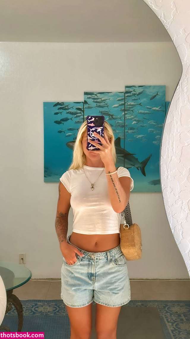 Leighton Lyons Photo #41