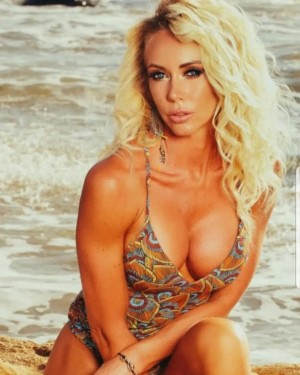 Marianna Happy Photo #16