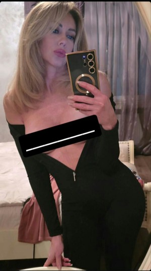 Marianna Happy Photo #29