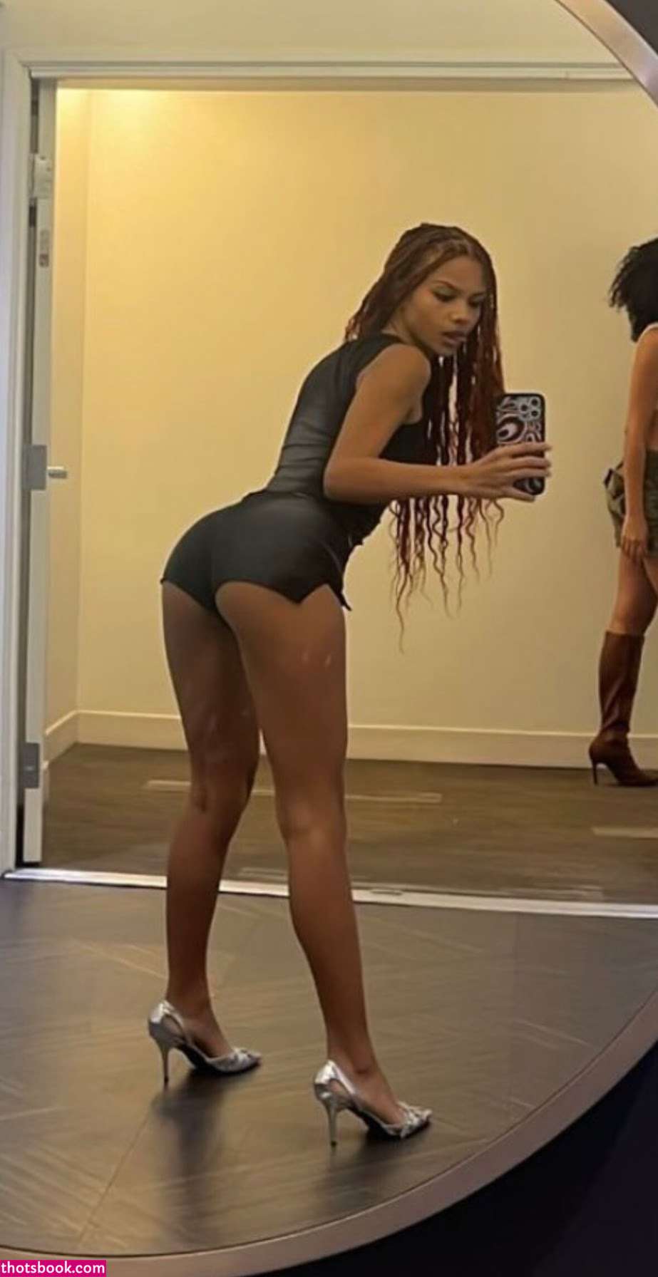 Sugaplumcris Photo #13