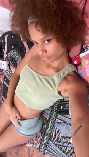 Sugaplumcris Photo #19