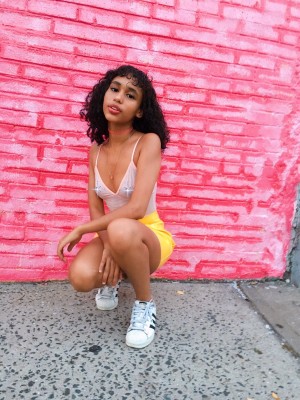 Genesis Vega Photo #8