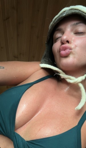 Katie Dillenbeck Photo #23