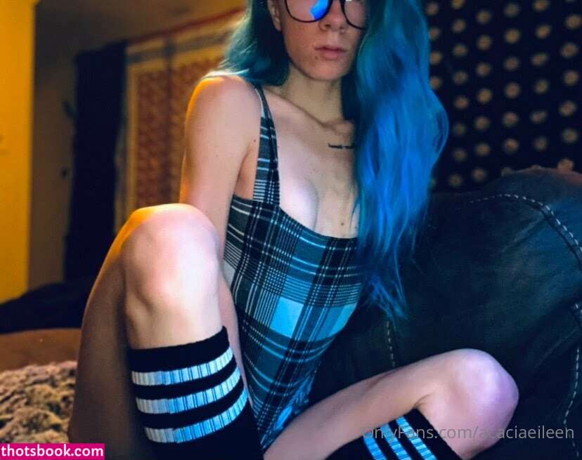 Acacia Eileen Photo #8