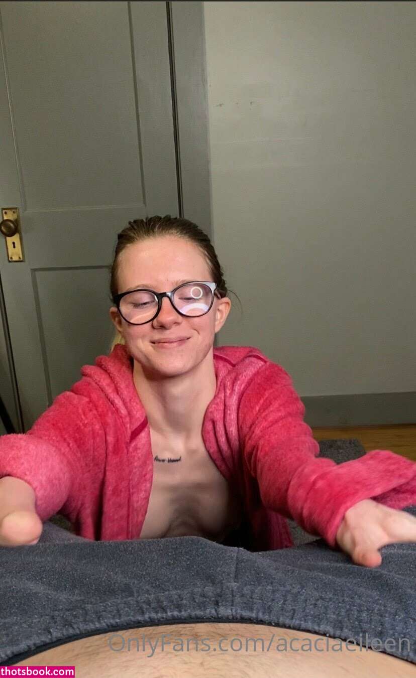 Acacia Eileen Photo #18