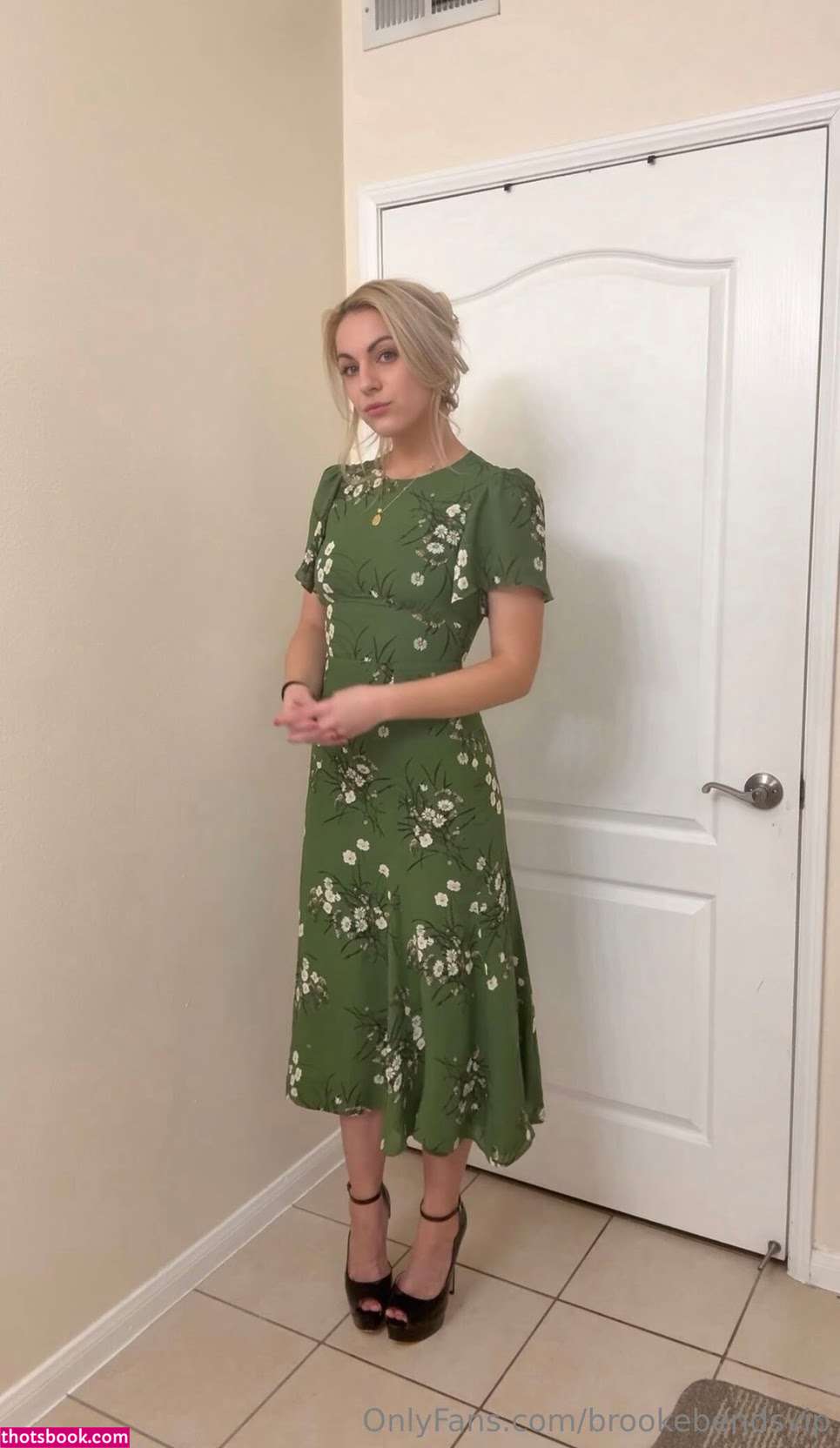 Brookebends Photo #12