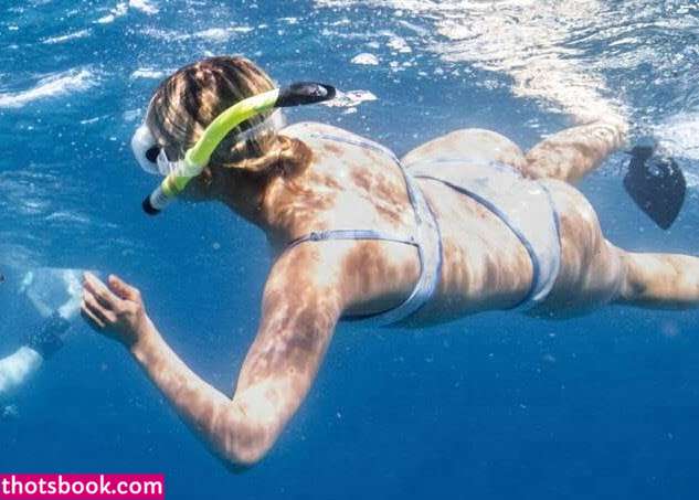 Julianna Elisee Photo #13