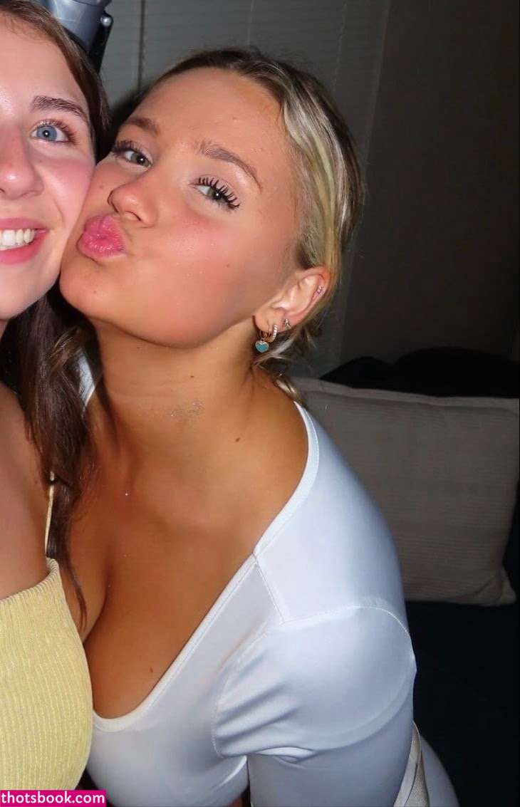 Julianna Elisee Photo #19