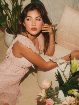 Shivani Singh Photo #2