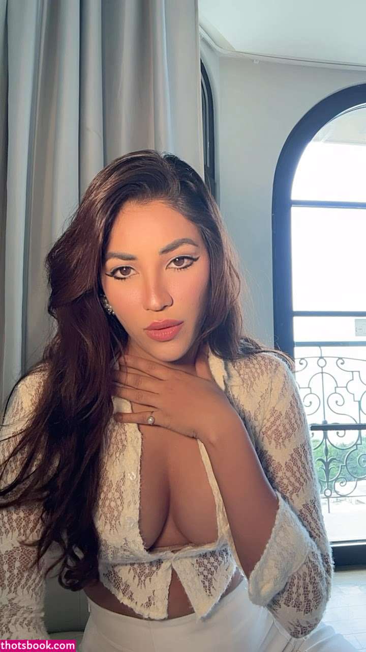 Shivani Singh Photo #46