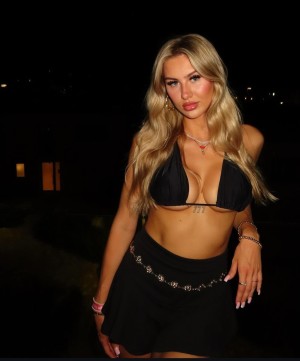 Caro Konrad Photo #16