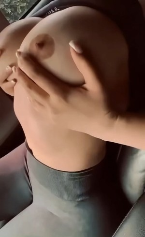 Mariana Isaza Post #8