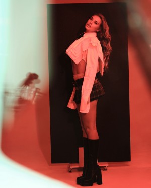 Antonia Iacobescu Photo #23