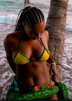 Aurea Febraio Photo #7