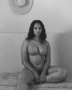 Aurea Febraio Photo #25