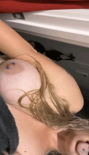 Aus Lillyvip Photo #18