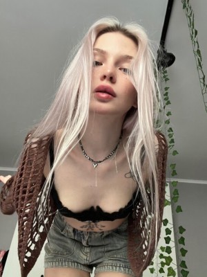 Ayovtasila Photo #22