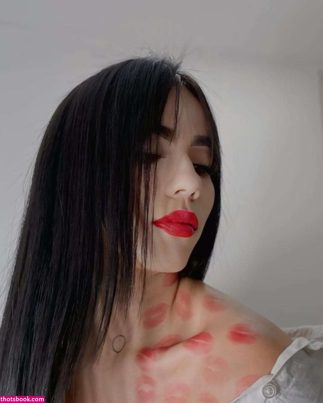 Sam Lewins Photo #15