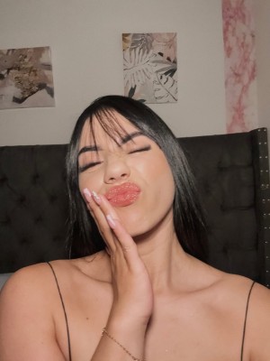 Sam Lewins Photo #29