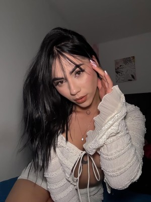 Sam Lewins Photo #39