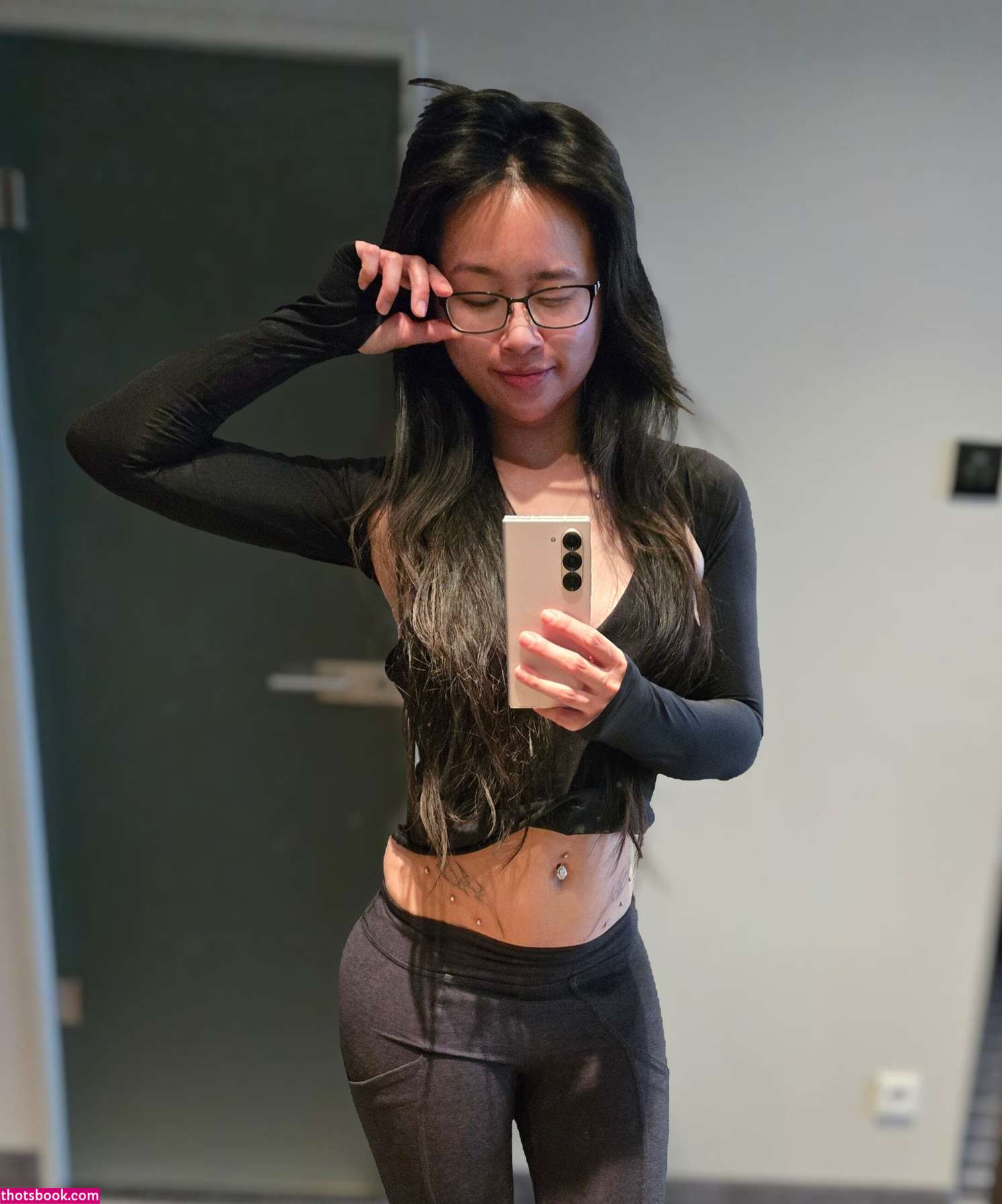 Connie Han Photo #13