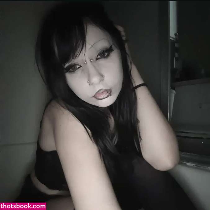 xsleepingcatx Photo #12