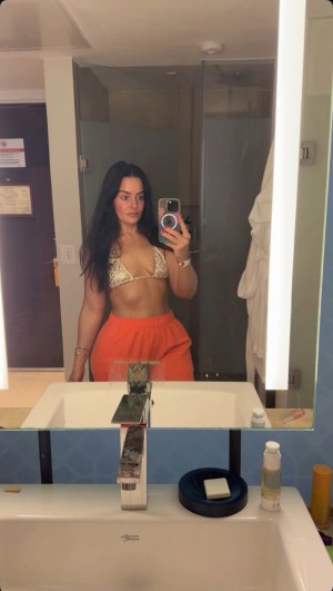 Veramelia Nieckula Photo #13