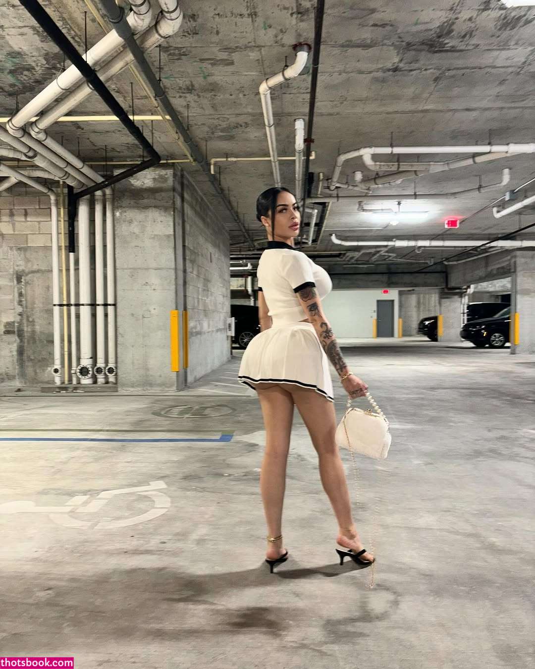 Yellaadoll Photo #14