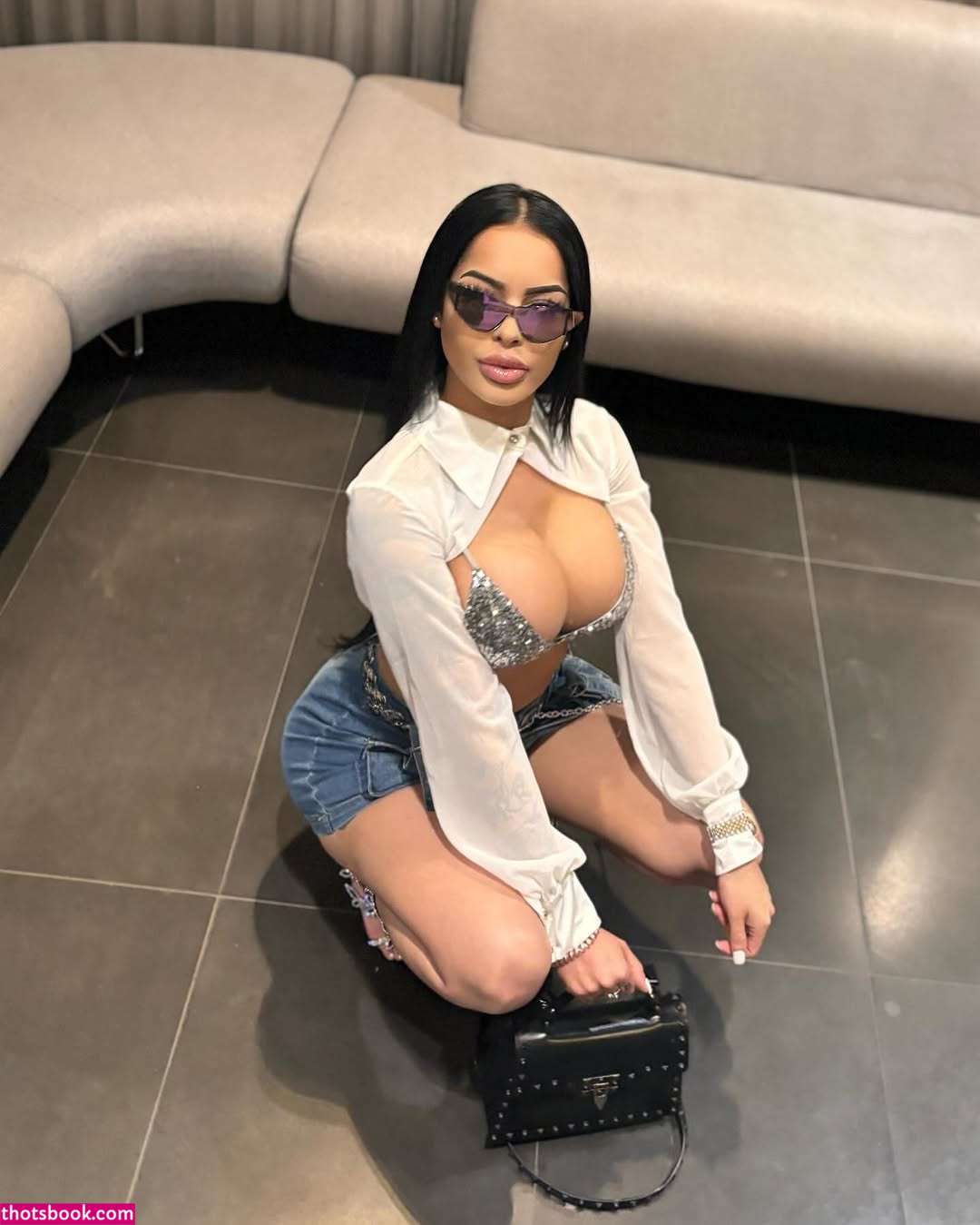 Yellaadoll Photo #20