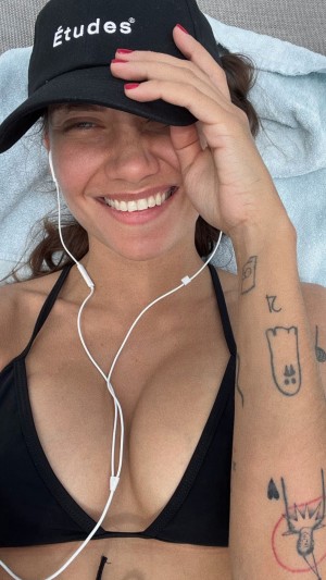 Diamond April Photo #35